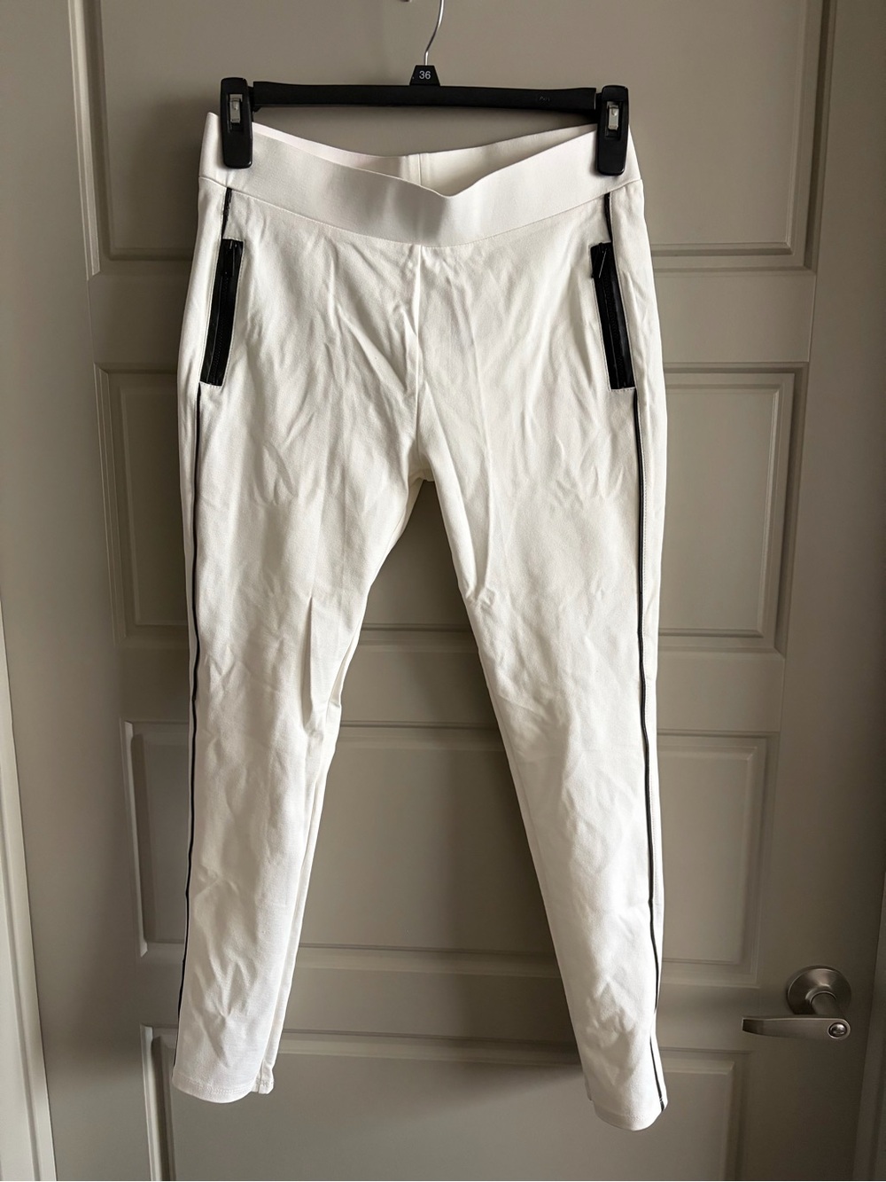 GUESS NWT Trim Ponte Pant in White with Black Trim